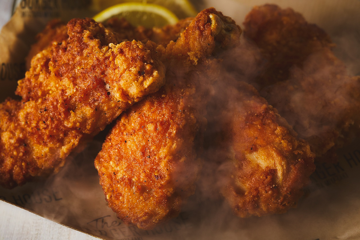 THE BEACH BURGER HOUSE