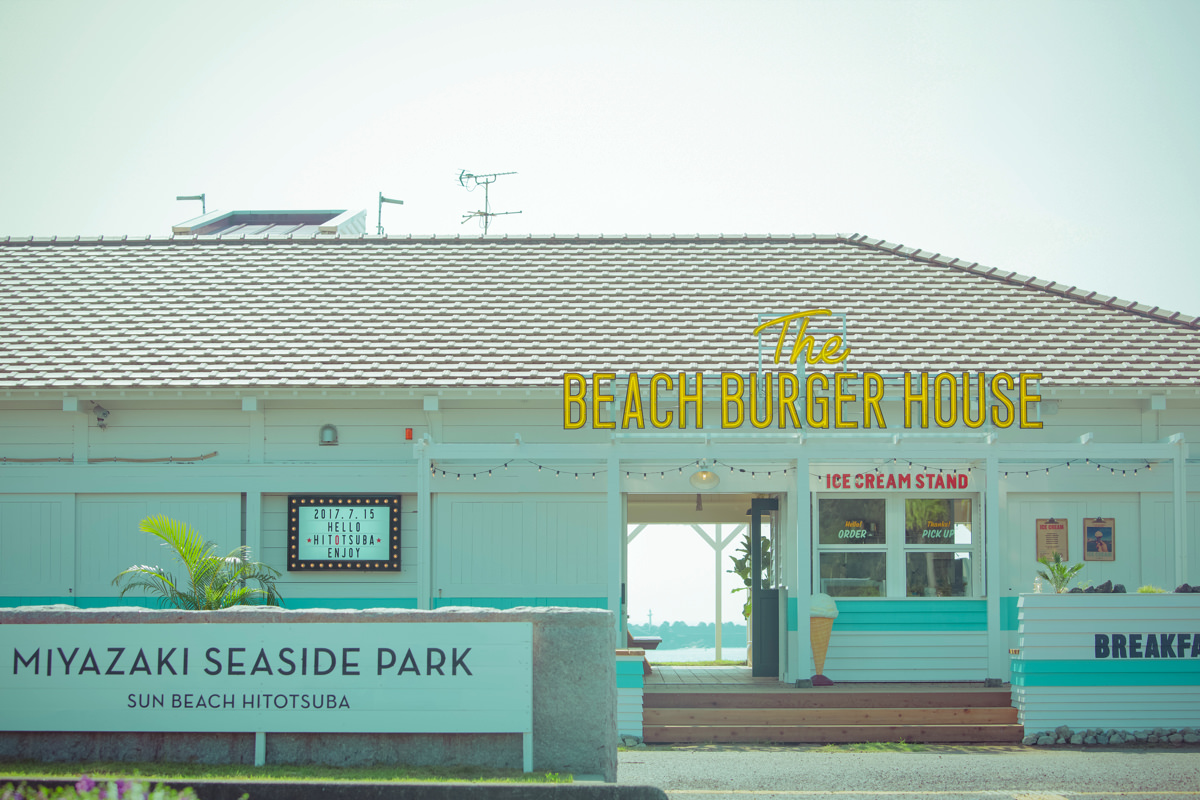 THE BEACH BURGER HOUSE