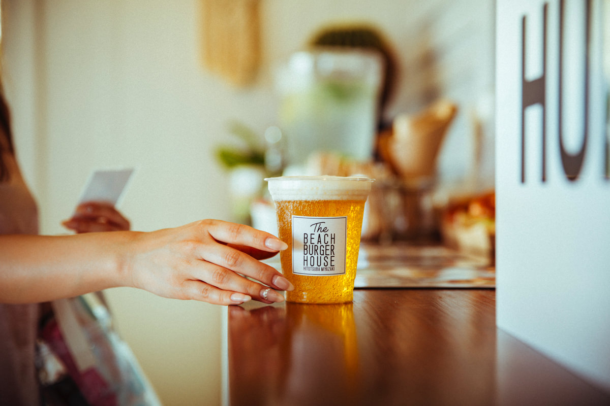 THE BEACH BURGER HOUSE