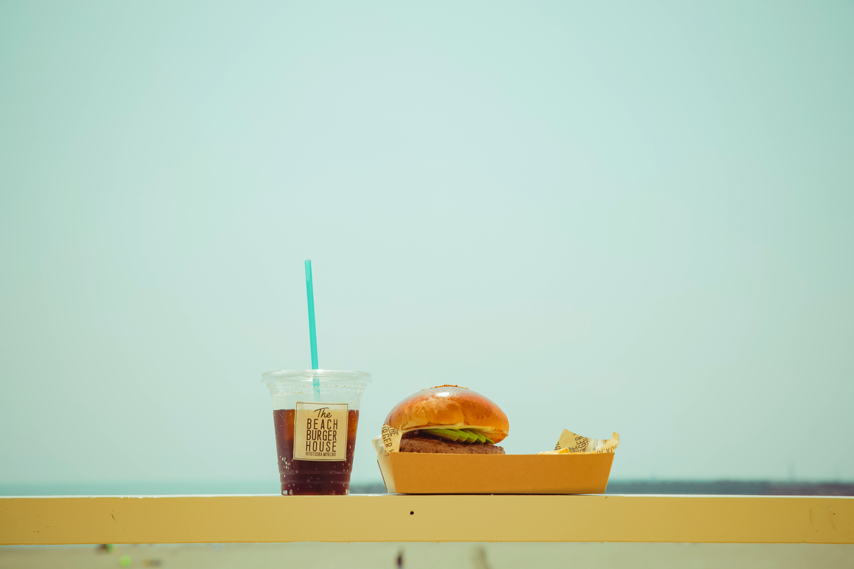 THE BEACH BURGER HOUSE